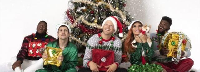 "Auld Lang Syne" - Pentatonix
